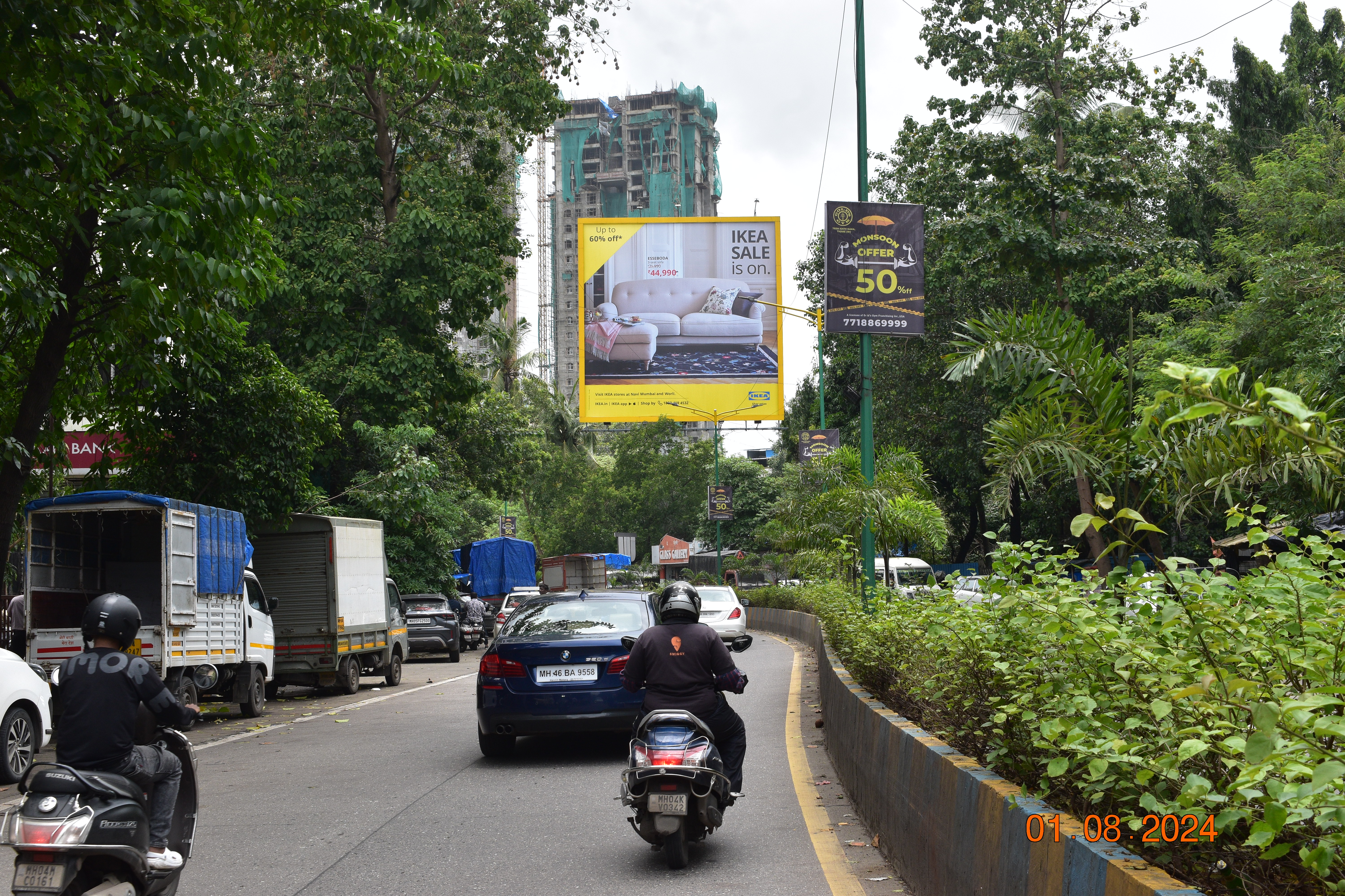 Thane LBS Rd Hariniwas Circle hoarding